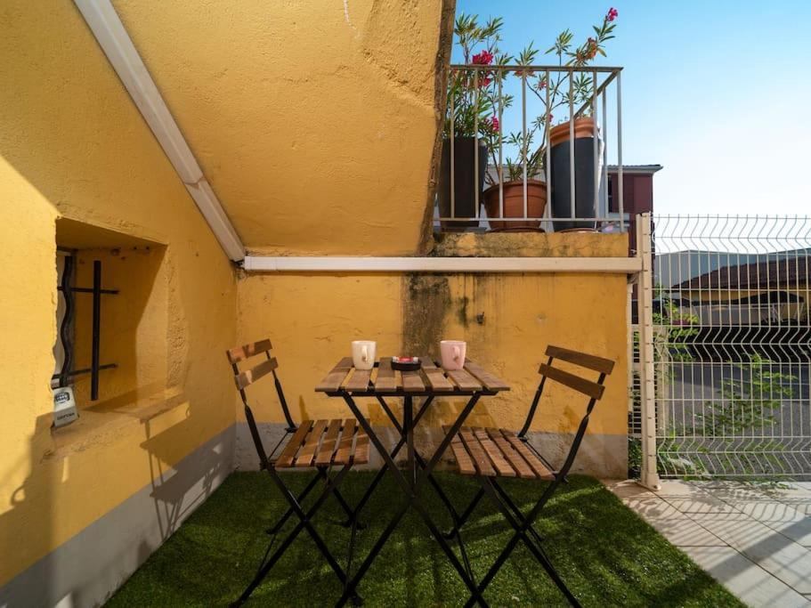 Appartement Tout Equipe 4 Couchages Avec Terrasse Et Parking 沃内勒 外观 照片